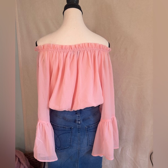 Flowy Off-the-Shoulder Top - Picture 4 of 4